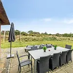 Semesterbostad Axeline - 300m From The Sea By Interhome *