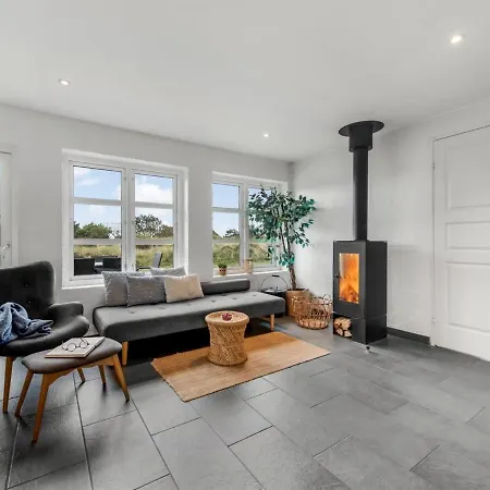 Holiday home Axeline - 300m From The Sea In Western Jutland By Interhome