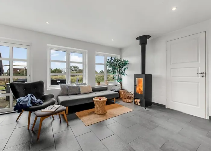 Holiday home Axeline - 300m From The Sea By Interhome