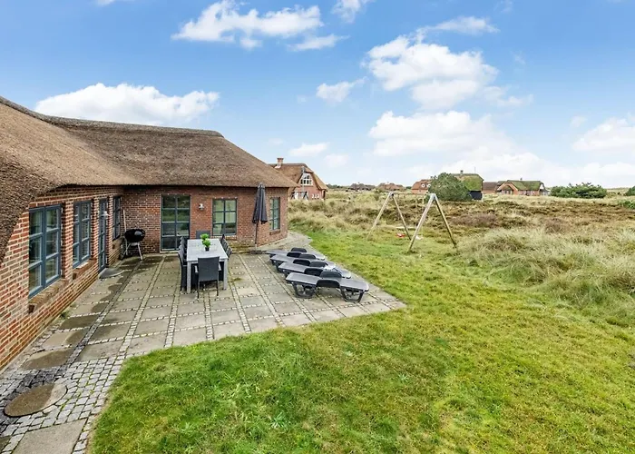 Holiday home Axeline - 300m From The Sea By Interhome Blavand